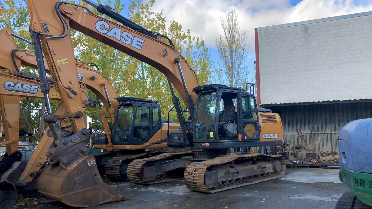 بیل مکانیکی (Excavator)