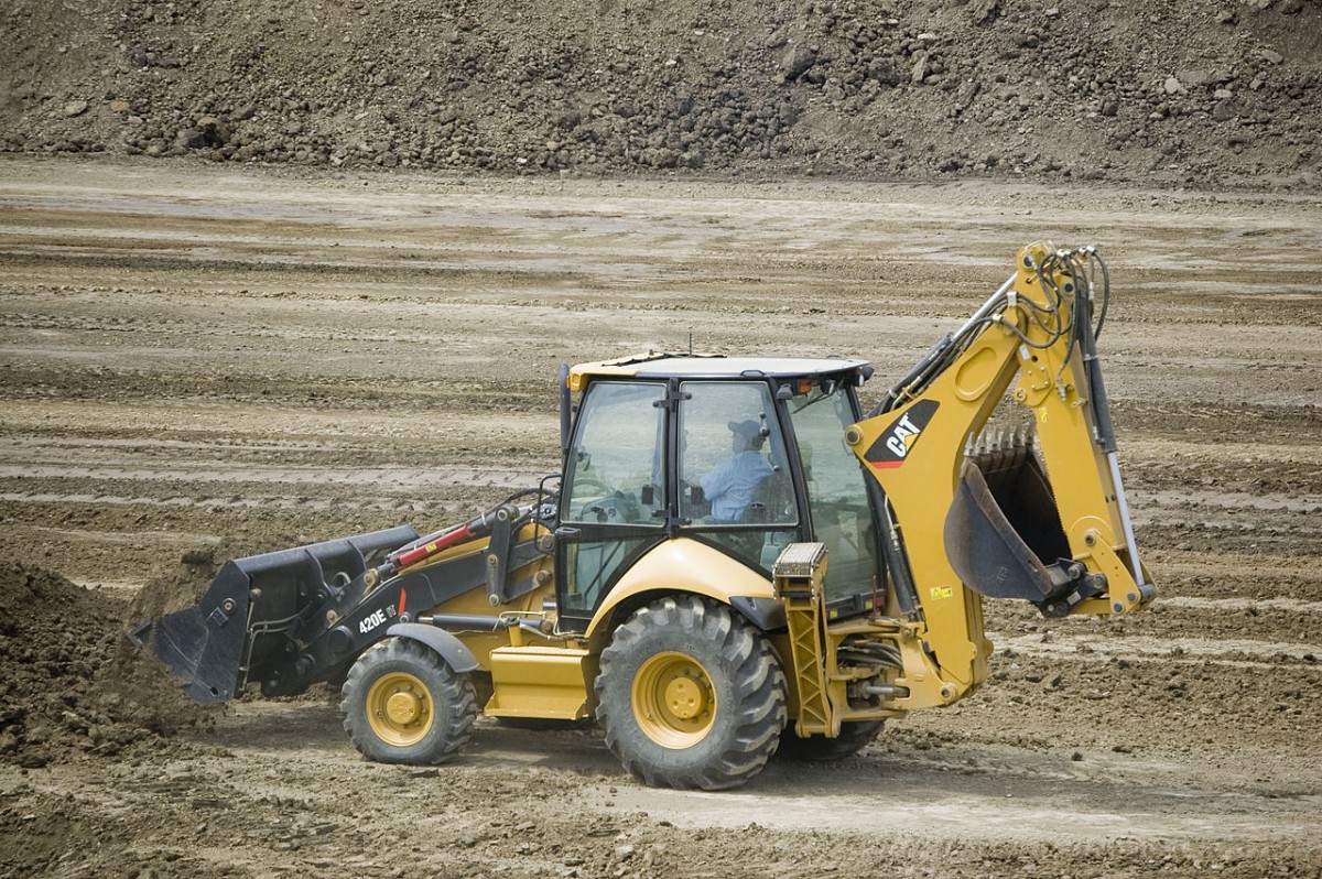 بیل بکهو (Backhoe Loader)